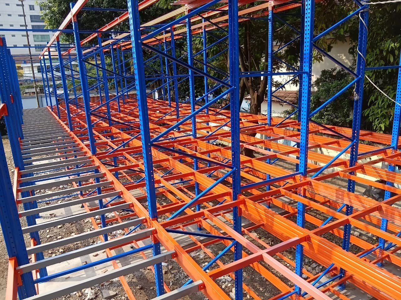 Proyek rak gudang outdoor powder coating Jotun oleh Perkasa Racking (PT. Tangguh Adi Perkasa TAP)