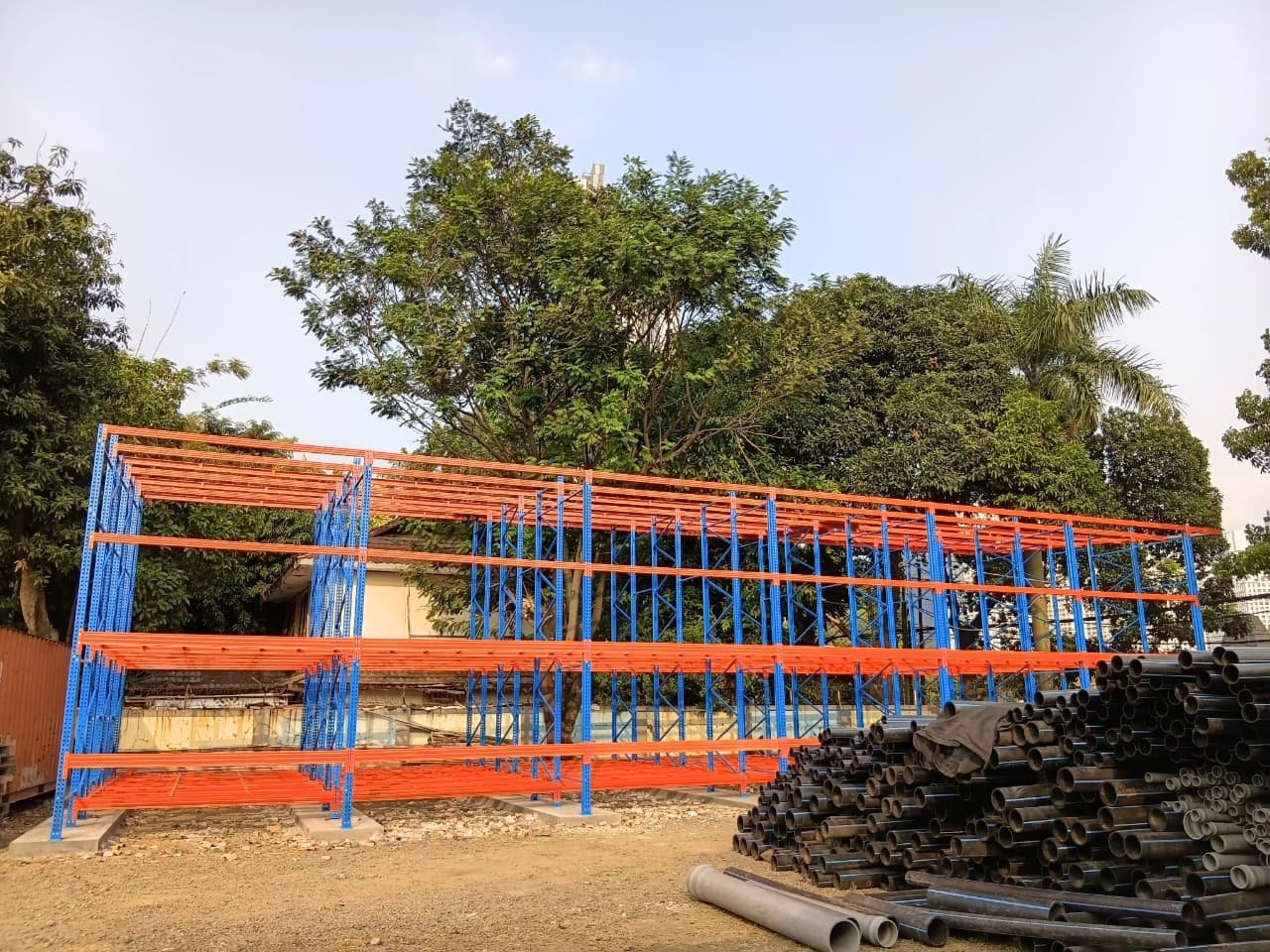 Rak gudang industri outdoor custom Perkasa Racking (TAP)